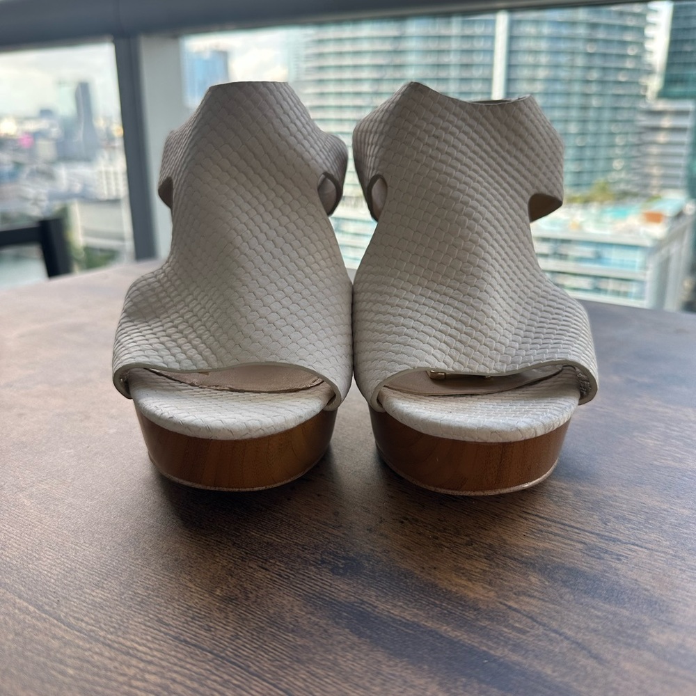 Michael Kors Cream Platform Sandals